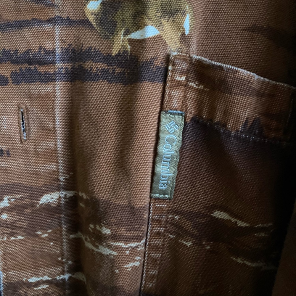 Retro looking Columbia button down.